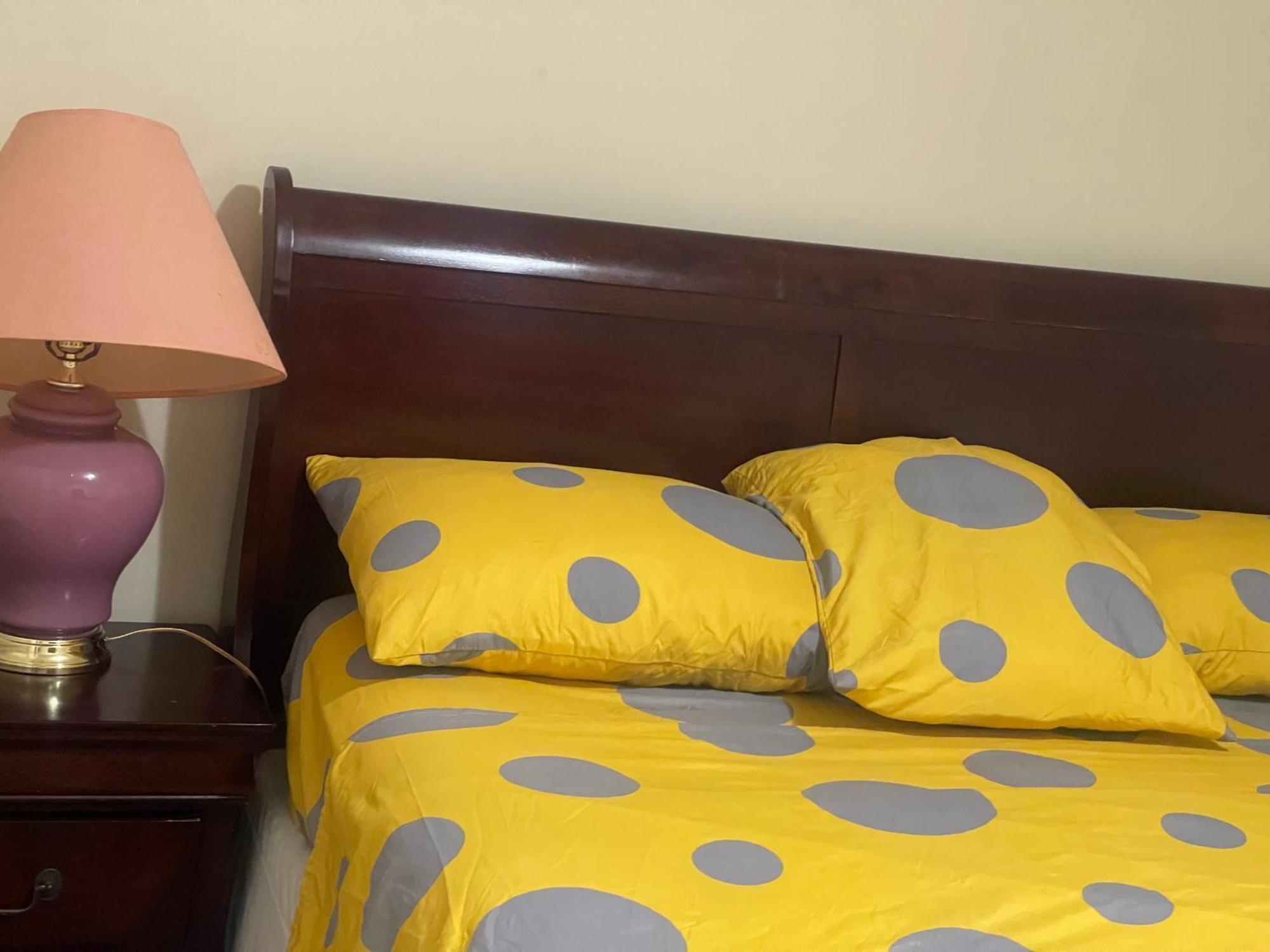Peculiar 169 Sussex Hotel Newark Ngoại thất bức ảnh
